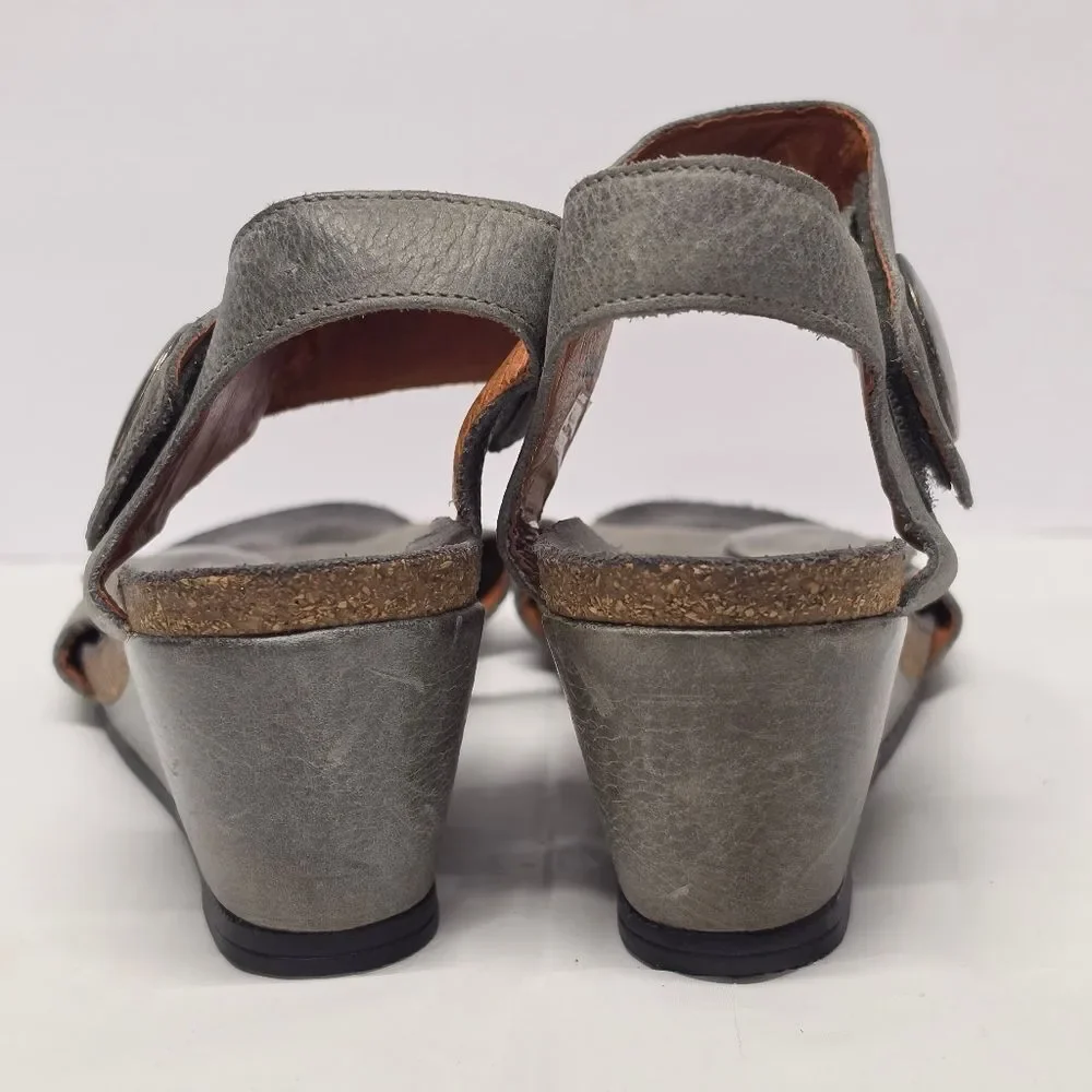 Taos Footwear Carousel 2 Sandals In Graphite Gray Leather Adjustable Straps US 7